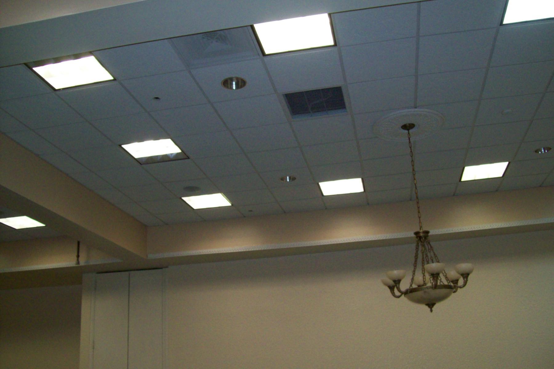 3287g - 2010 01 06 replacing molding ballroom